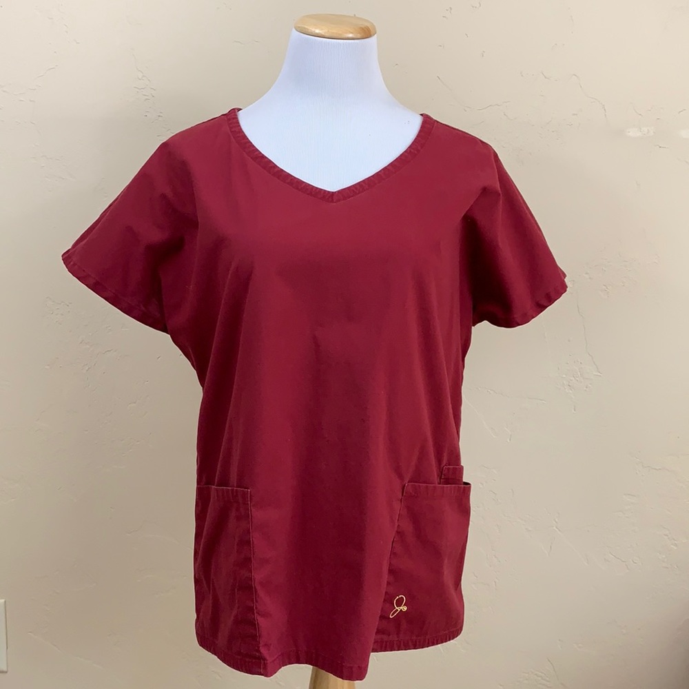Jaanuu Women’s M Scrubs Top with Pockets in Berry